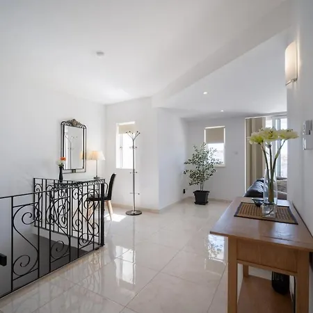 Feriehus Seaview Rooftop, 3 Bed, 2 Bath