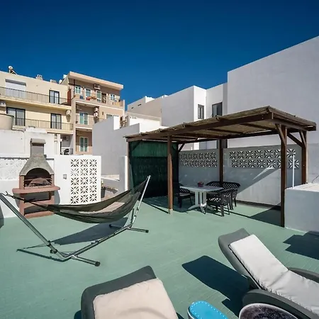 Seaview Rooftop, 3 Bed, 2 Bath Сasa de vacaciones